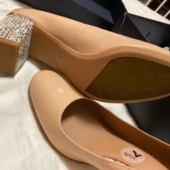 Kelvin Klein shoes - Picture 1 of 4